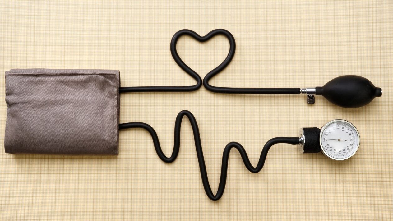 Les maladies hypertoniques sont dangereuses avec les complications cardiovasculaires